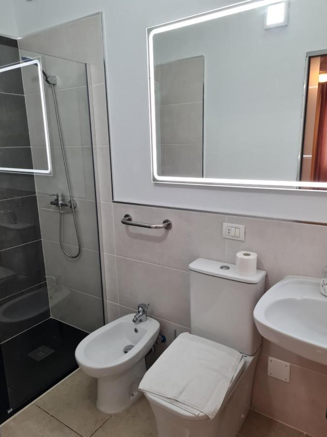 Habitaciones Nathaly Armenime Eksteriør billede